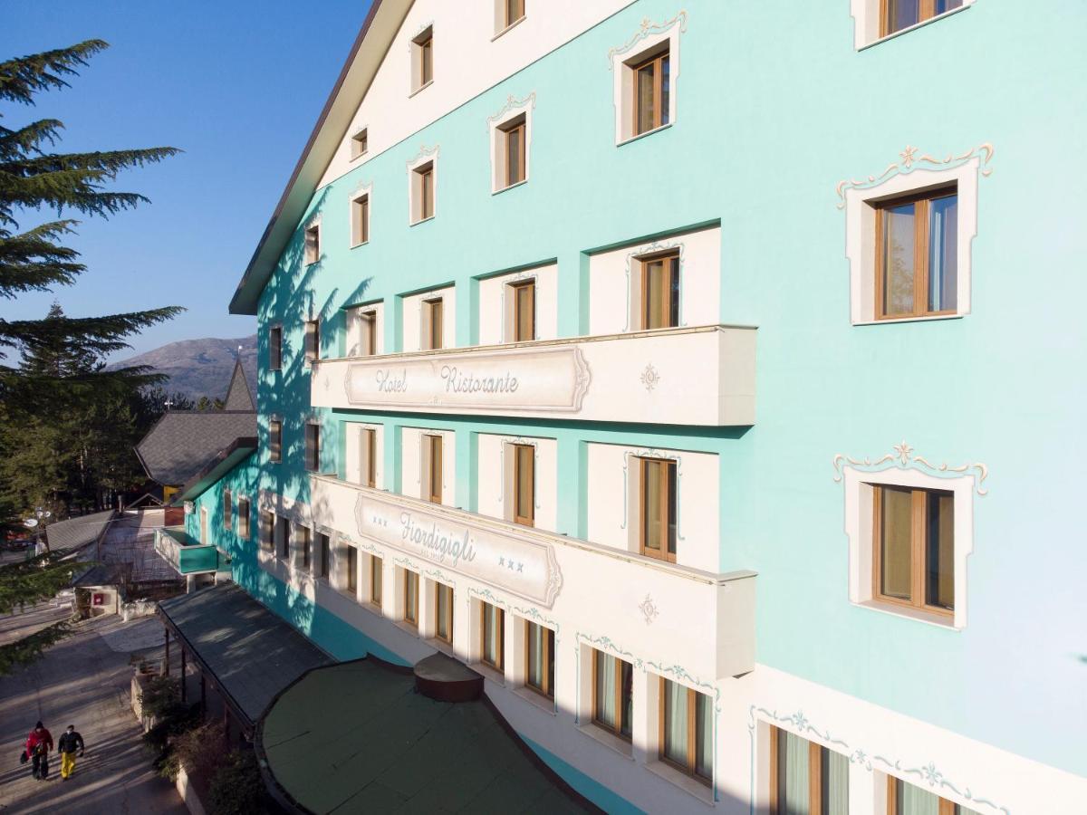 Hotel Fiordigigli ラクイラ エクステリア 写真