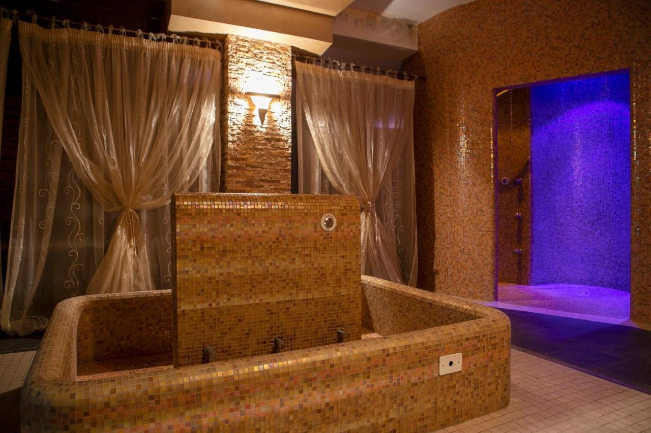 Hotel Fiordigigli ラクイラ エクステリア 写真