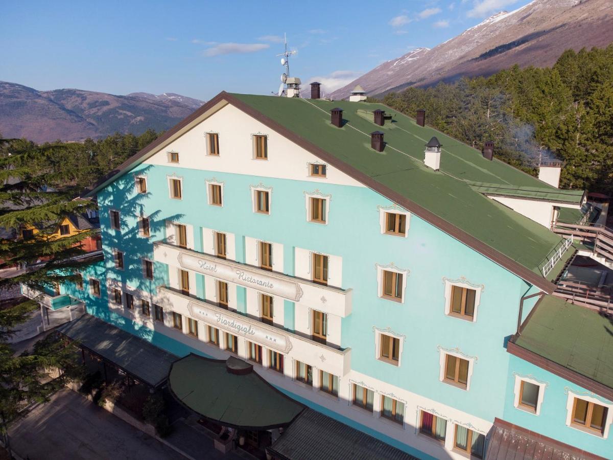 Hotel Fiordigigli ラクイラ エクステリア 写真