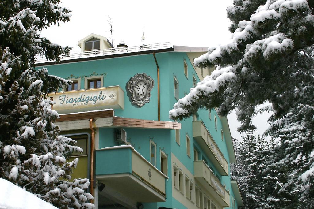 Hotel Fiordigigli ラクイラ エクステリア 写真