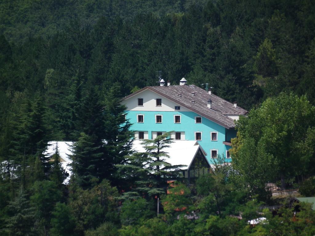Hotel Fiordigigli ラクイラ エクステリア 写真